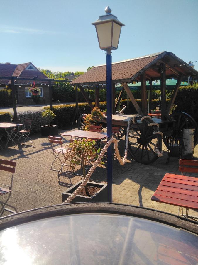 Hotel Ruestersieler Hof Wilhelmshaven Buitenkant foto