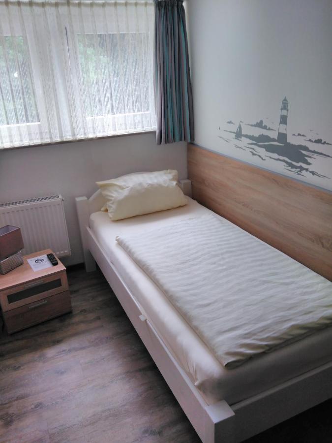 Hotel Ruestersieler Hof Wilhelmshaven Buitenkant foto